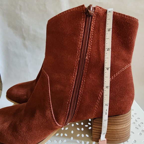 Lucky Brand Burgundy Brown Suede Zip-up Ankle Boots Sz 9 - Picture 12 of 13